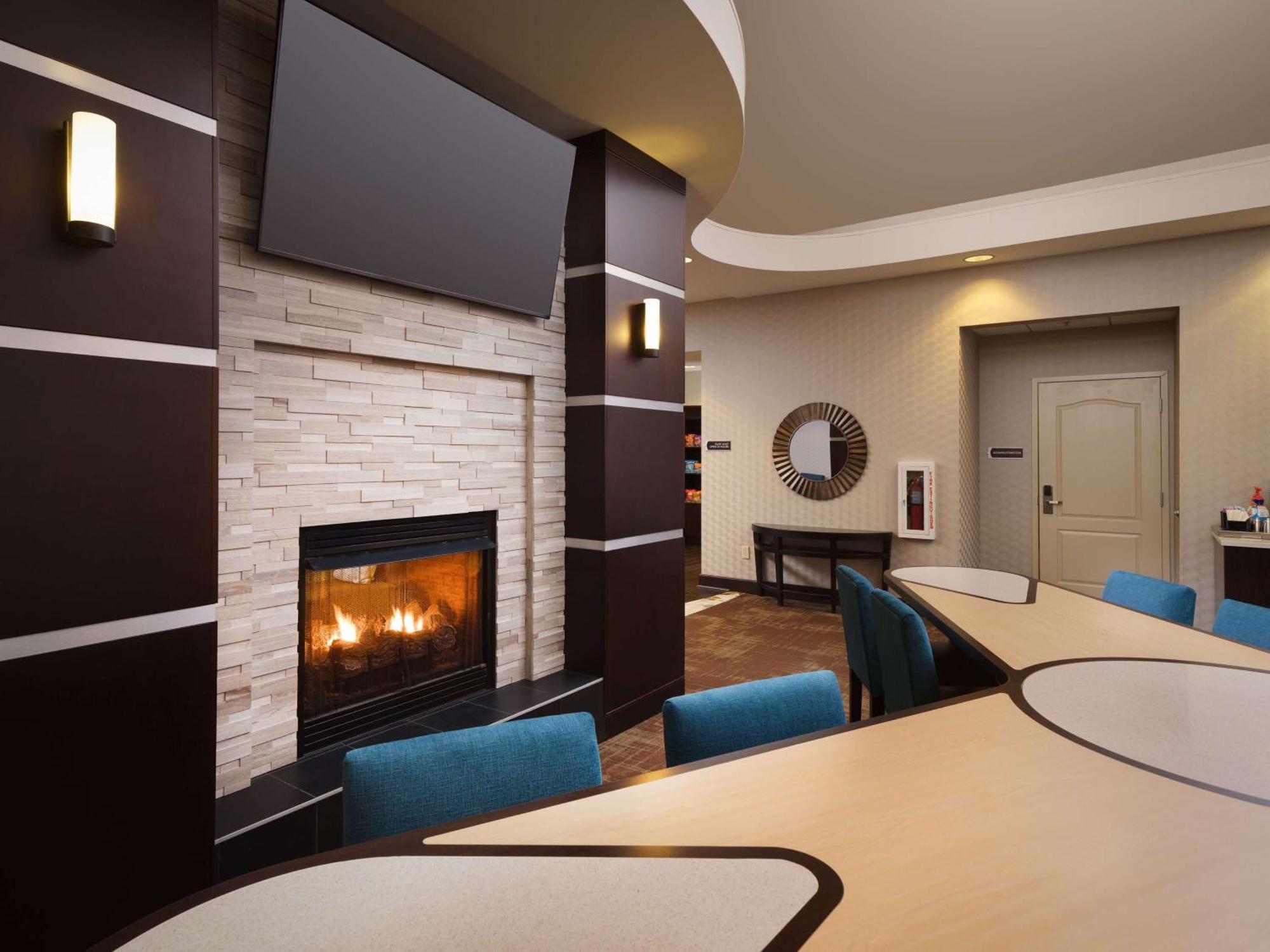Homewood Suites By Hilton Atlanta Nw/Kennesaw-Town Center מראה חיצוני תמונה